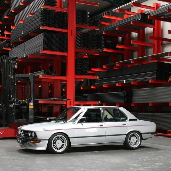 Historische Abgasanlagen für fast alle europäischen Hersteller